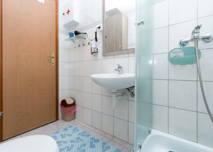 Aparthotel Emir 1 3*